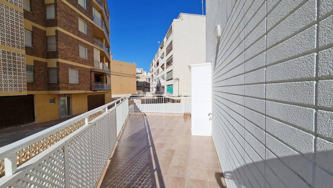 Aterförsäljning - Lägenhet - Guardamar del Segura - Guardamar Playa
