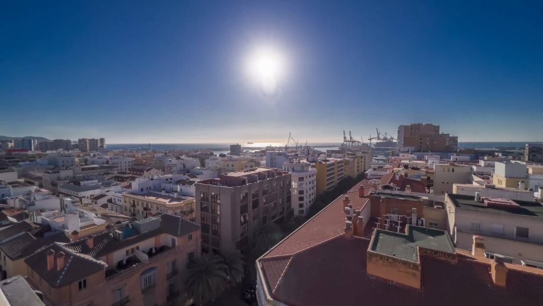 Aterförsäljning - Lägenhet - Málaga - Malaga Centro