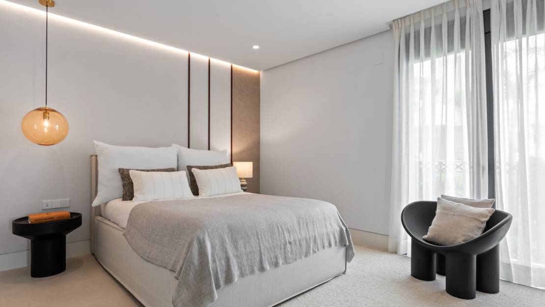 Resale - Apartment - Estepona  - New Golden Mile