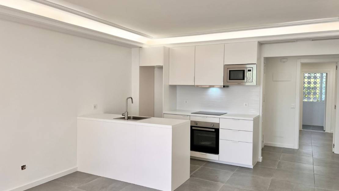 Resale - Apartment - Estepona  - New Golden Mile