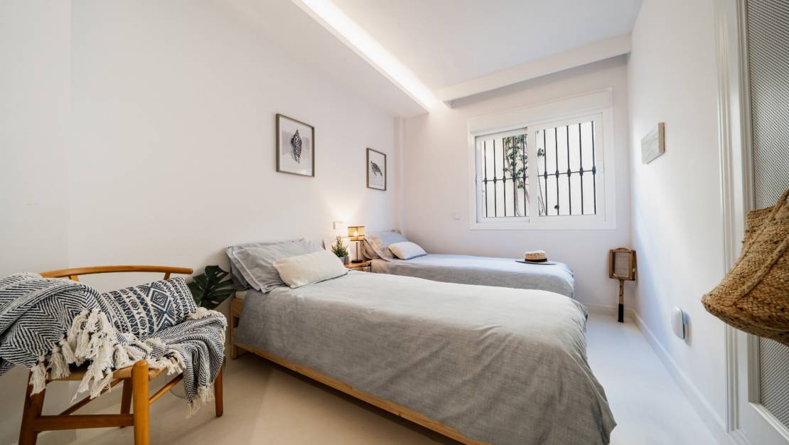 Videresalg - Apartment - Benahavís - La Quinta