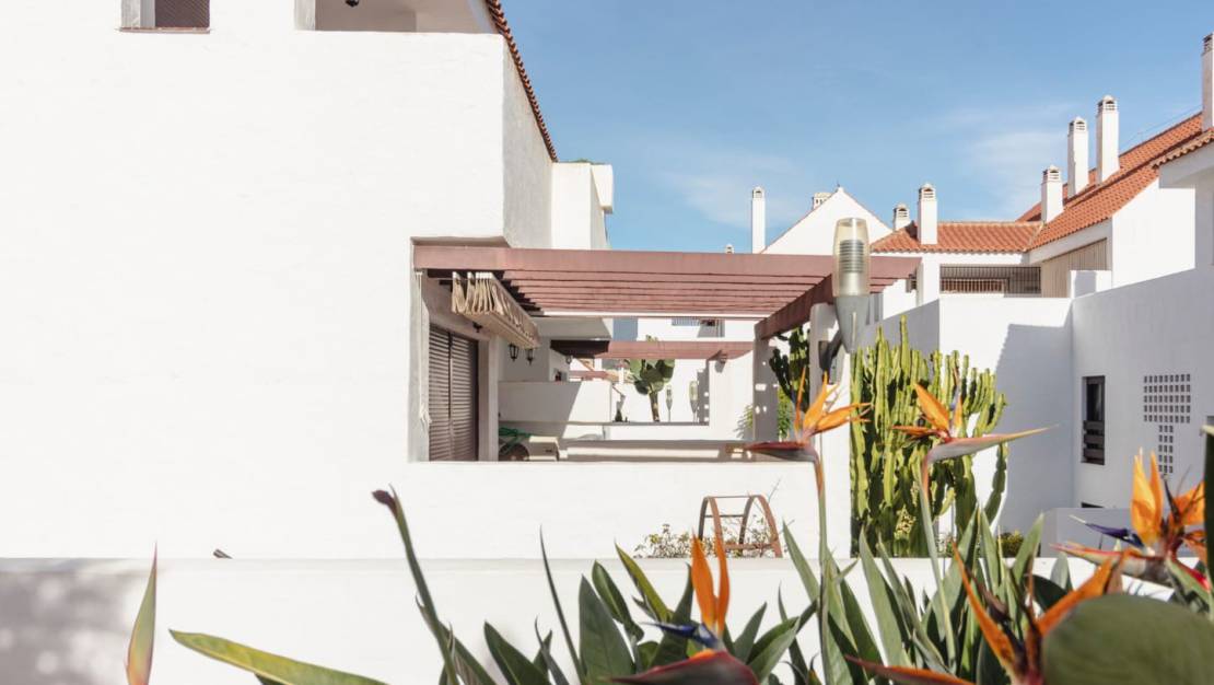 Aterförsäljning - Lägenhet - Marbella - Nueva Andalucía
