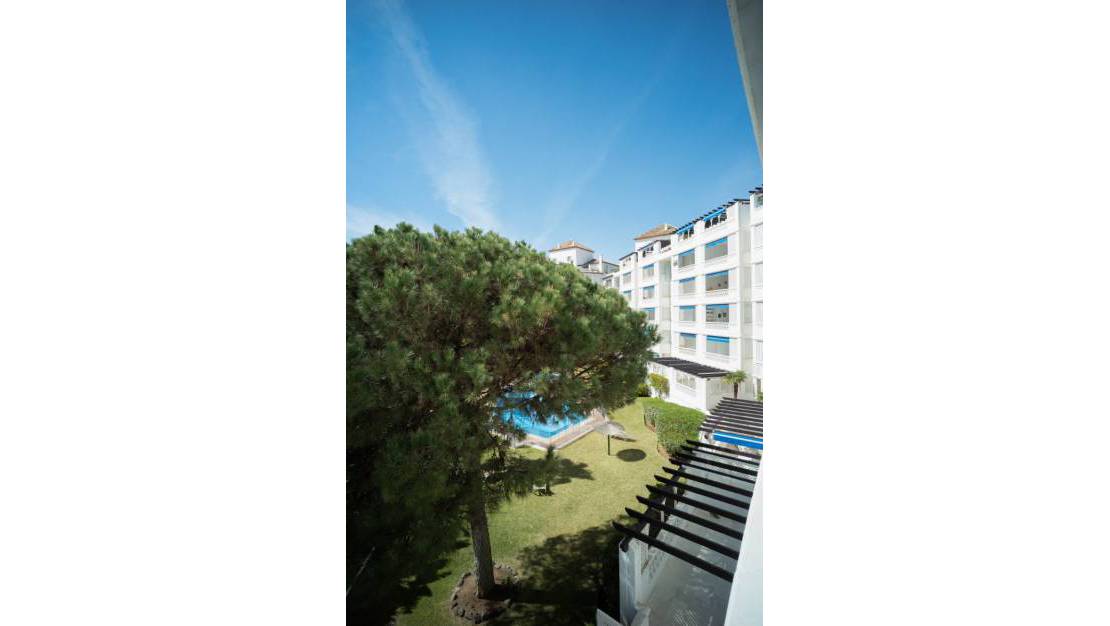 Aterförsäljning - Lägenhet - Marbella - Puerto Banús