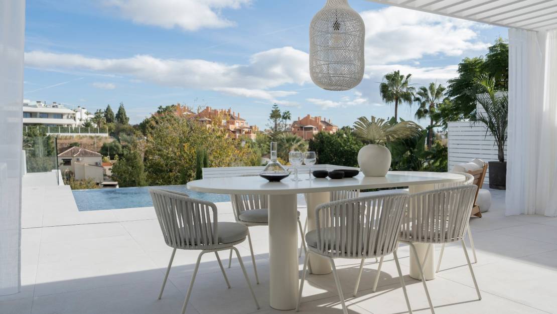 Aterförsäljning - Villa - Marbella - Nueva Andalucía