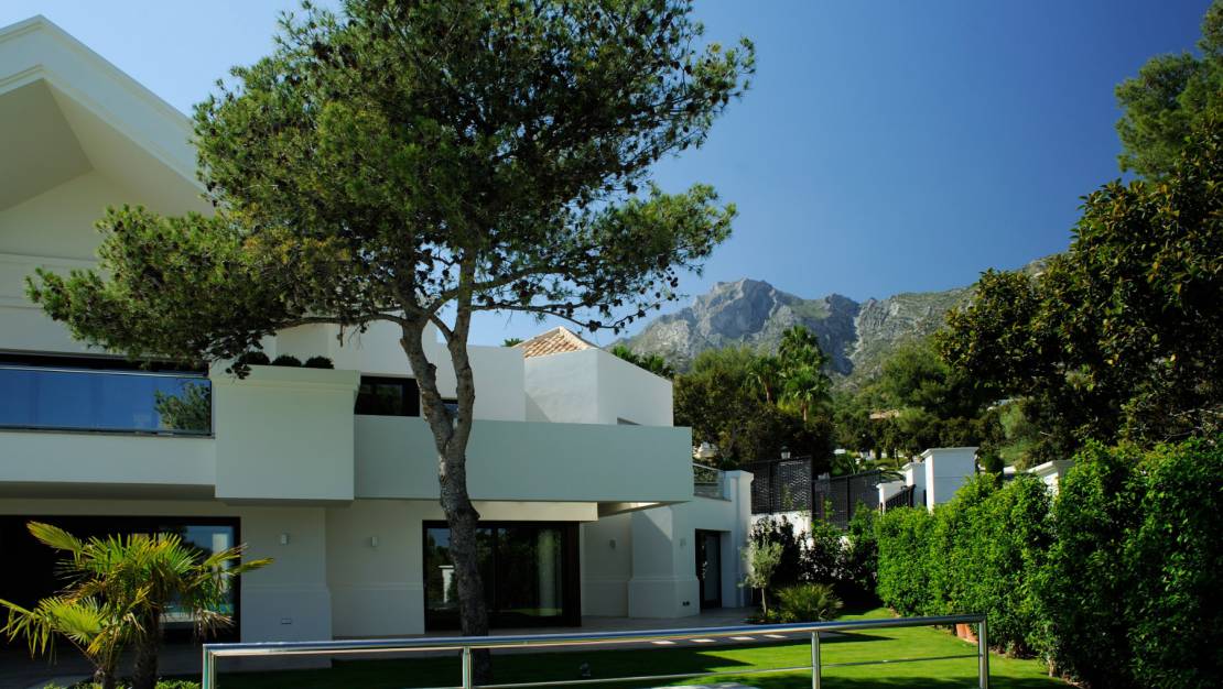 Aterförsäljning - Villa - Marbella - Sierra Blanca