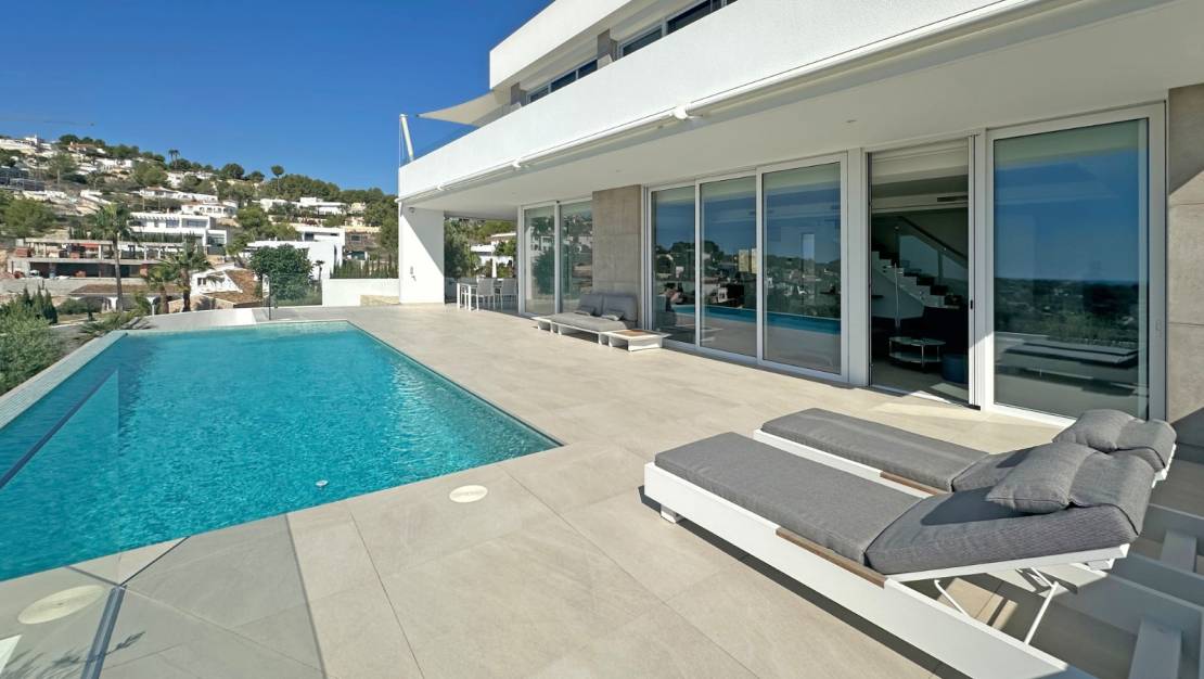 Aterförsäljning - Villa - Moraira - Benimeit