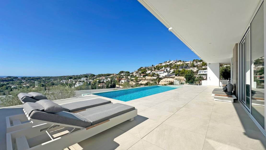 Aterförsäljning - Villa - Moraira - Benimeit