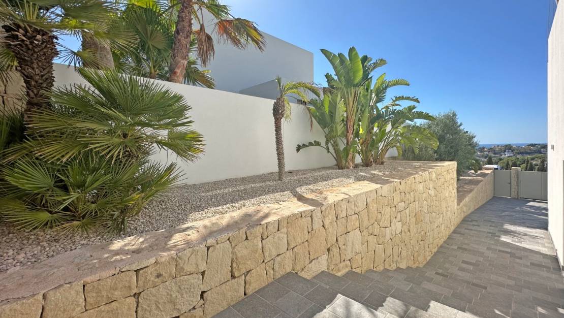 Aterförsäljning - Villa - Moraira - Benimeit