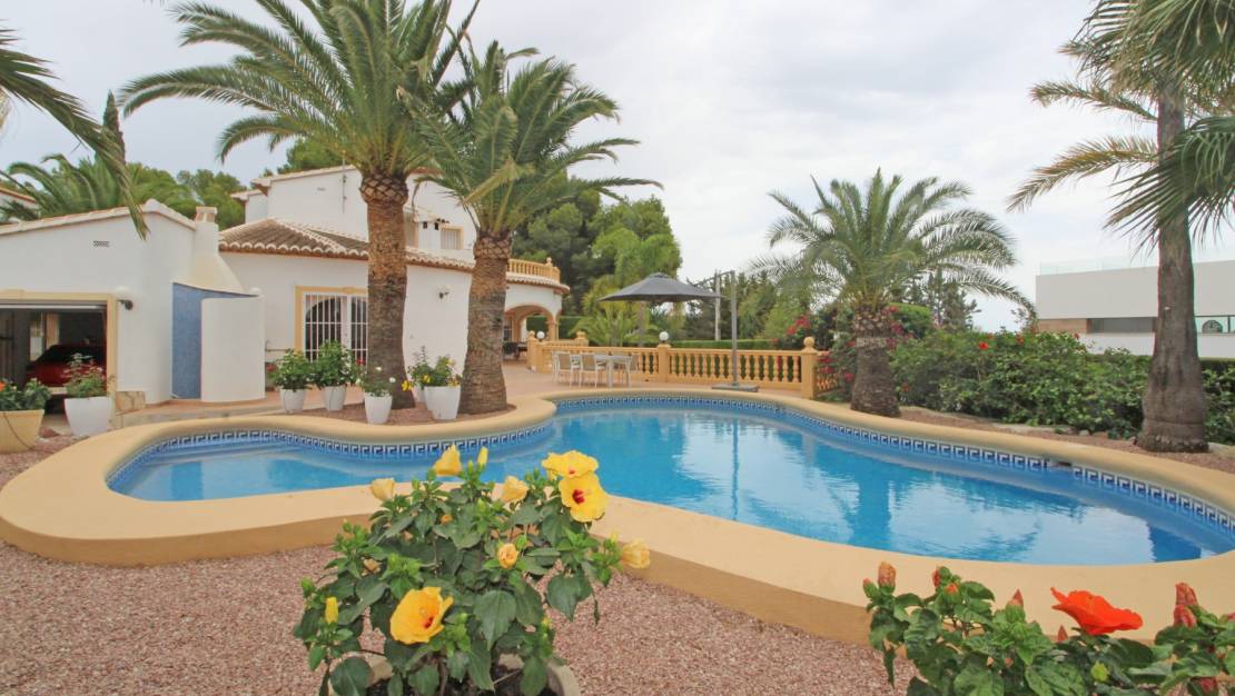 Aterförsäljning - Villa - Moraira - Cometa