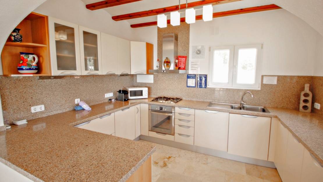 Aterförsäljning - Villa - Moraira - El Pinar de L'Advocat