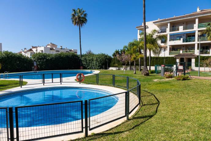 Lägenhet - Aterförsäljning - Marbella - Nueva Andalucía