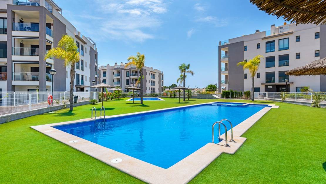 Продажа - Апартаменты - Orihuela Costa - Villamartín