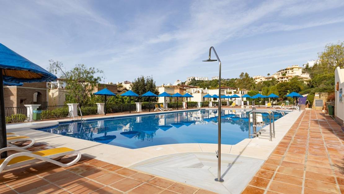 Resale - Apartment - Benahavís - Los Arqueros