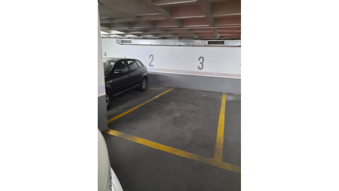 Resale - Parking - Alicante