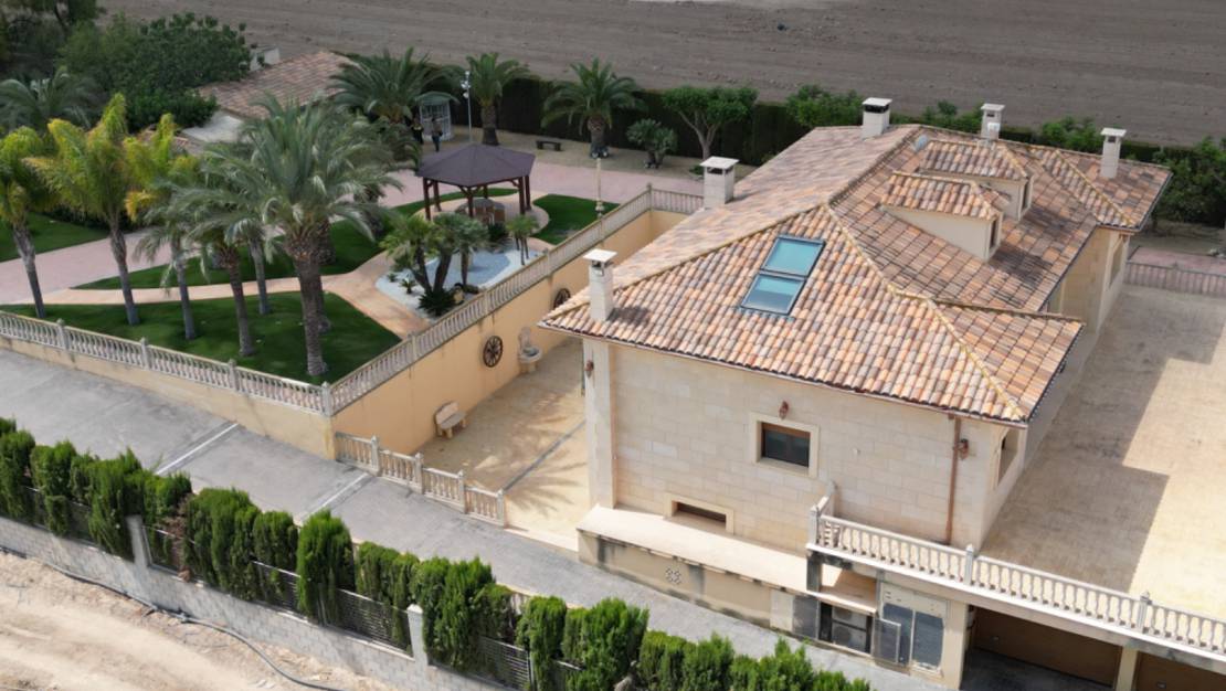 Resale - Villa - Aspe