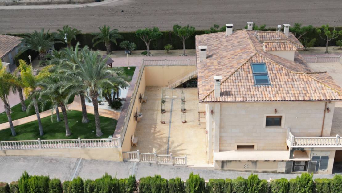 Resale - Villa - Aspe