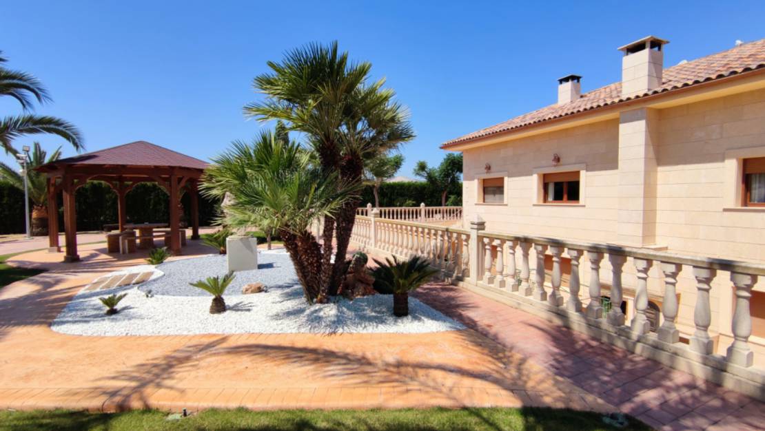 Resale - Villa - Aspe