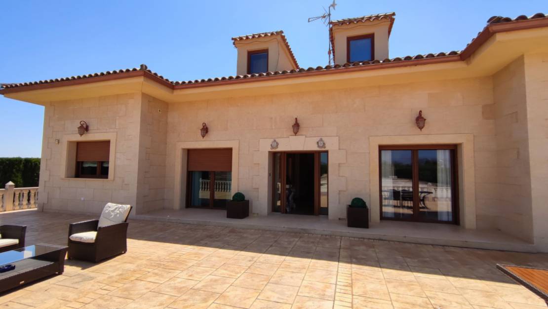 Resale - Villa - Aspe