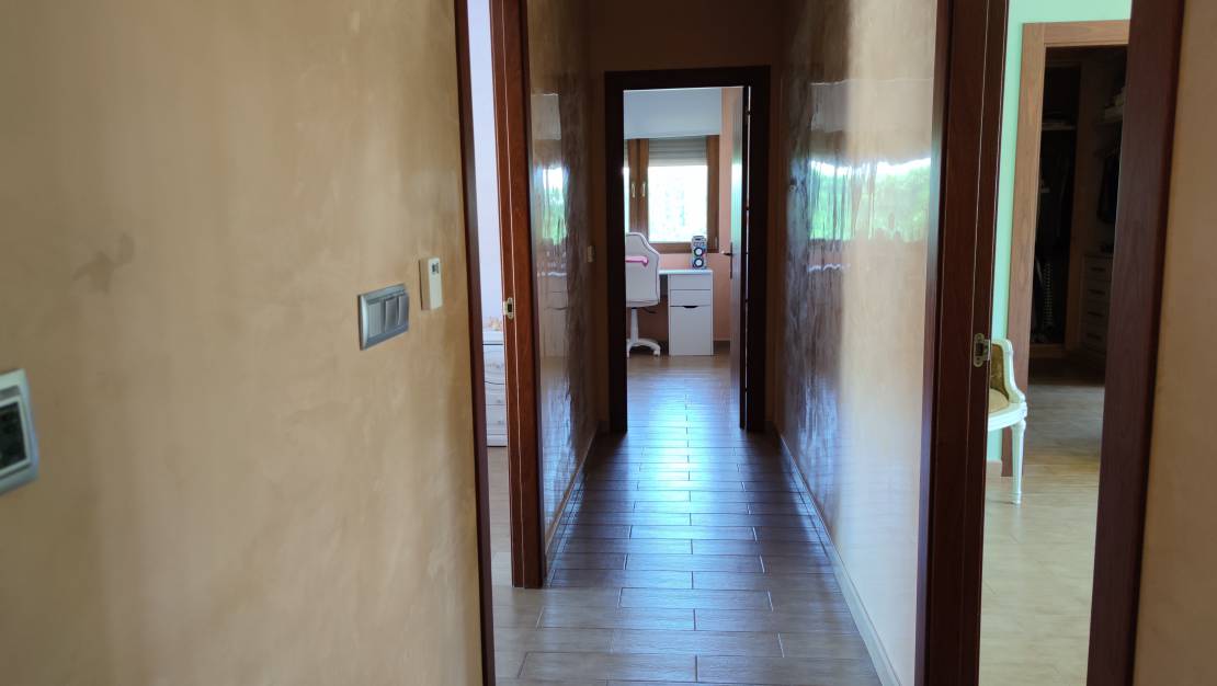 Resale - Villa - Aspe