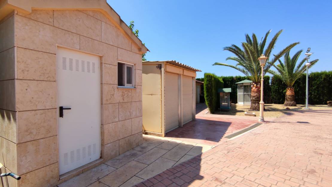 Resale - Villa - Aspe