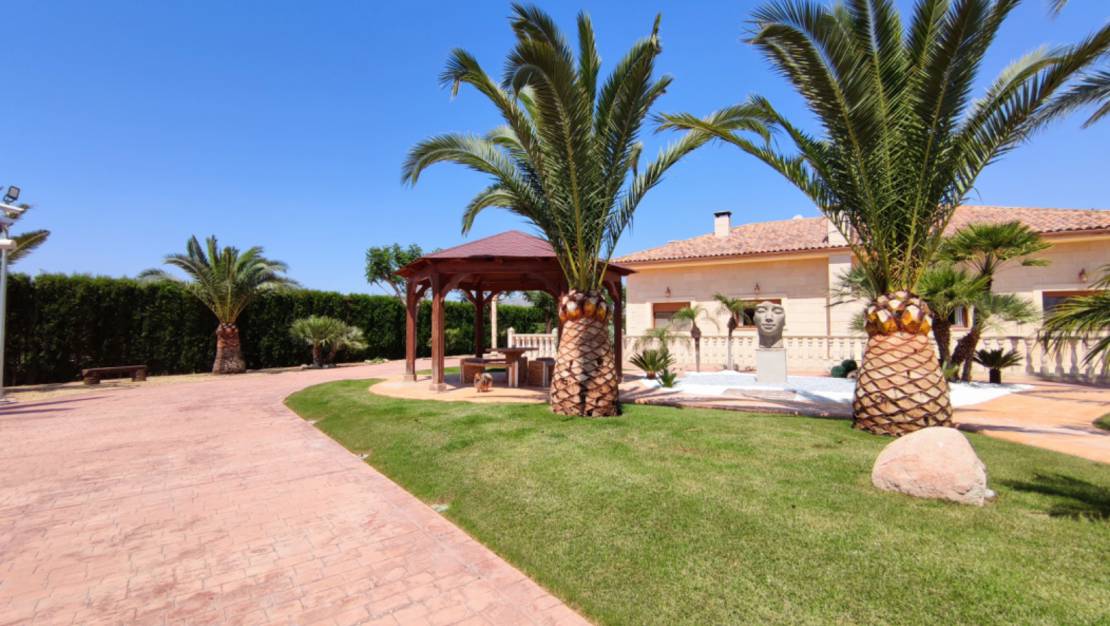 Resale - Villa - Aspe