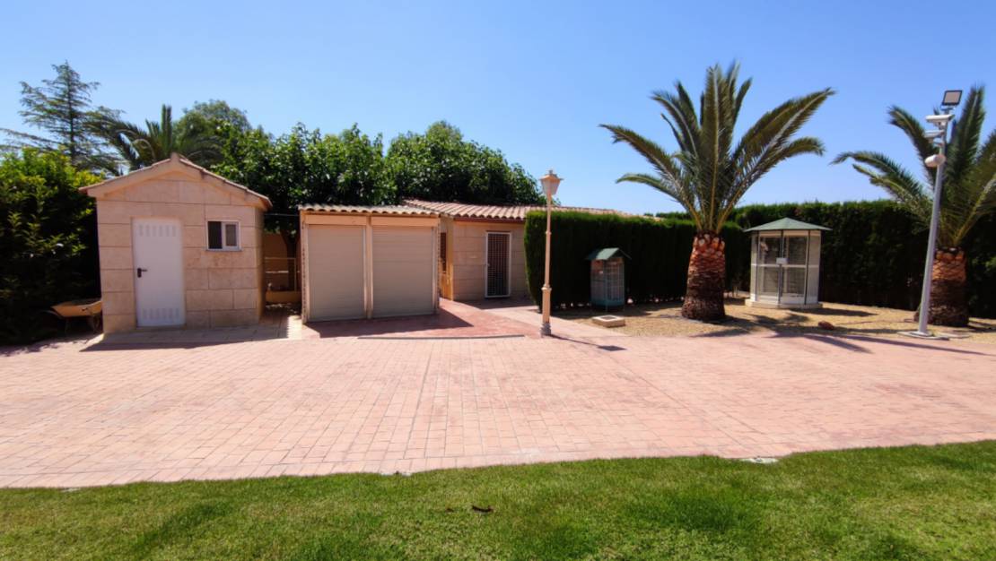 Resale - Villa - Aspe