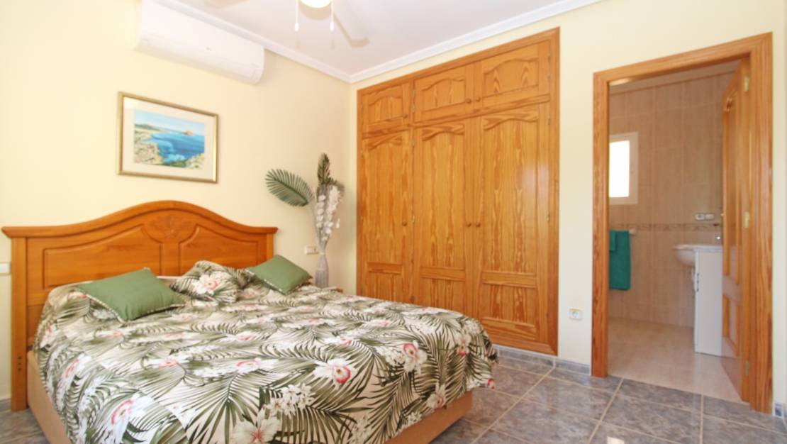 Resale - Villa - Calpe - Maryvilla