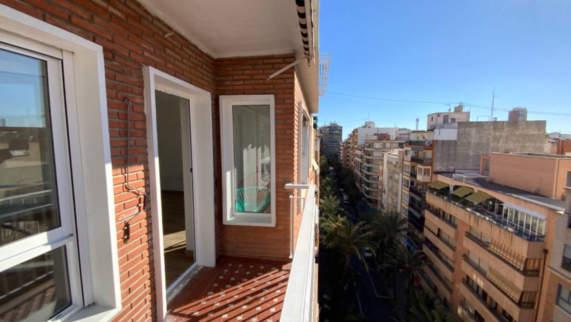 Segunda Mano - Apartmento / Piso - Alicante
