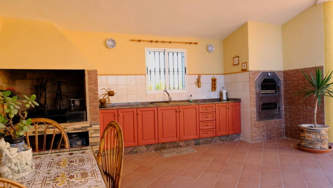 Segunda Mano - Villa / Chalet - Orihuela