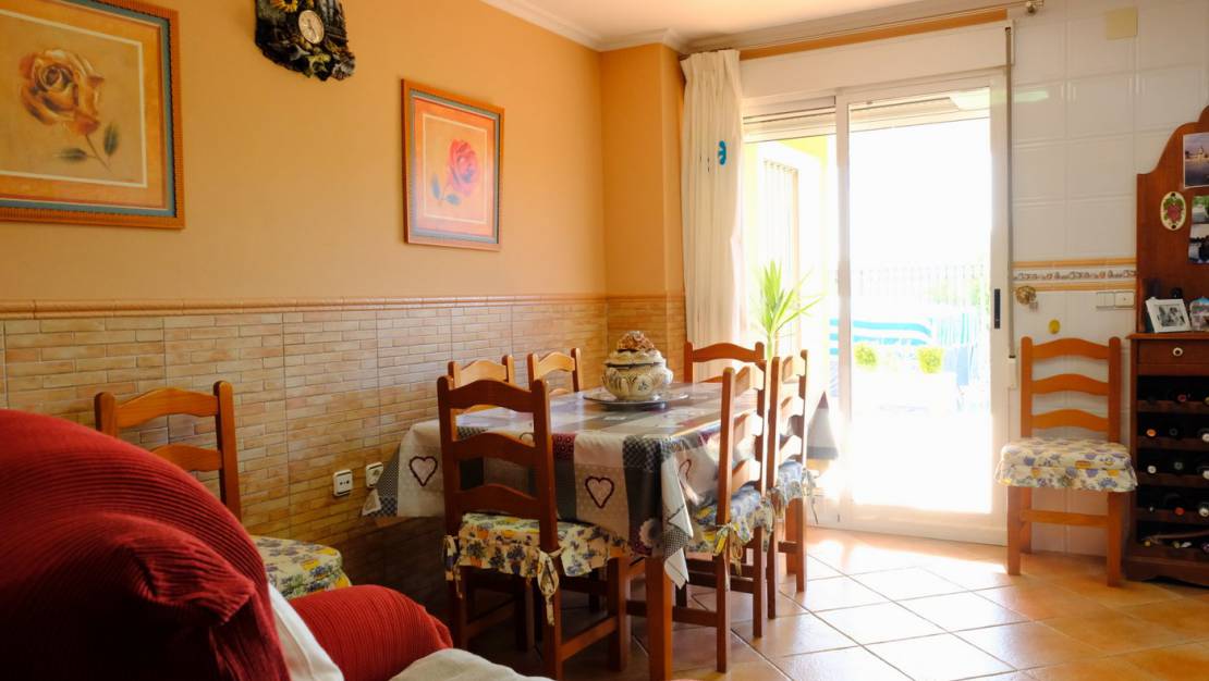 Segunda Mano - Villa / Chalet - Orihuela