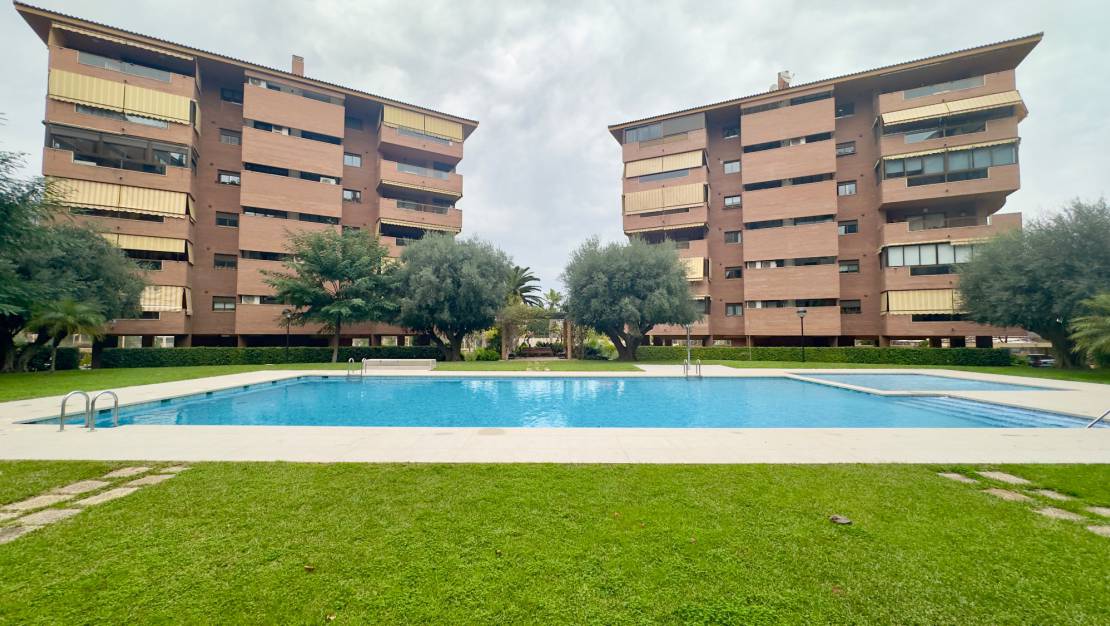 Videresalg - Apartment - Alicante - Vistahermosa