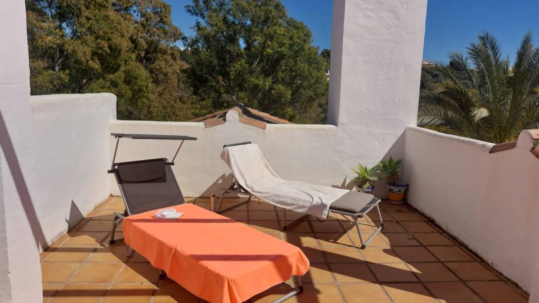 Videresalg - Apartment - Marbella - Los Naranjos de Marbella