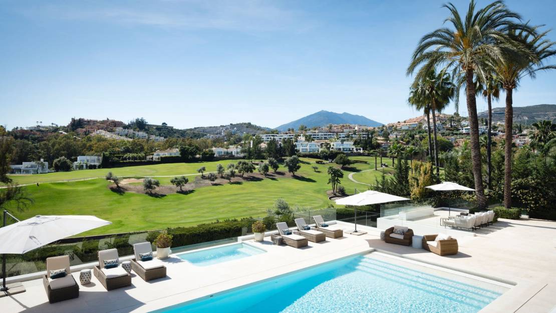 Wederverkoop - Villa - Marbella - Nueva Andalucía